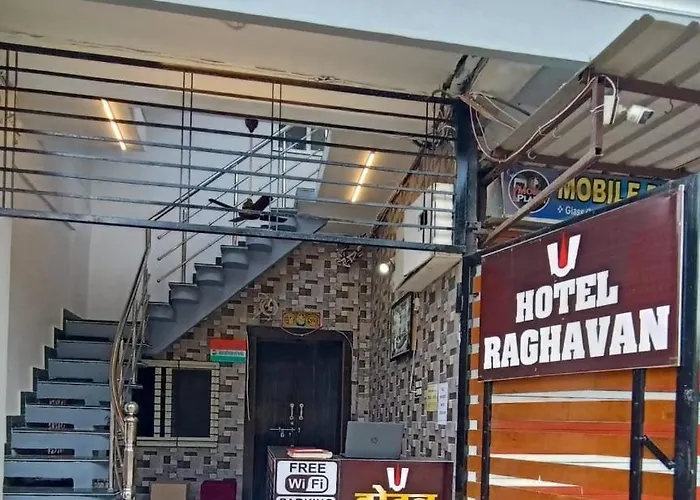 Hotel Raghavan In Front Of Railway Station Platform No 8