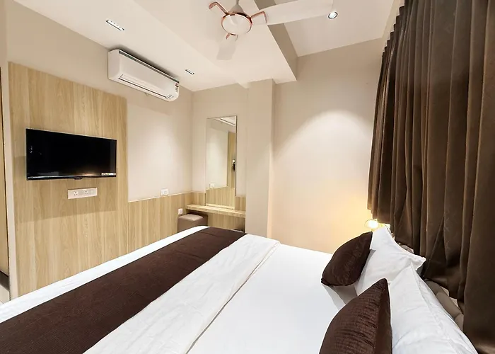 Hotel Rk Residency
