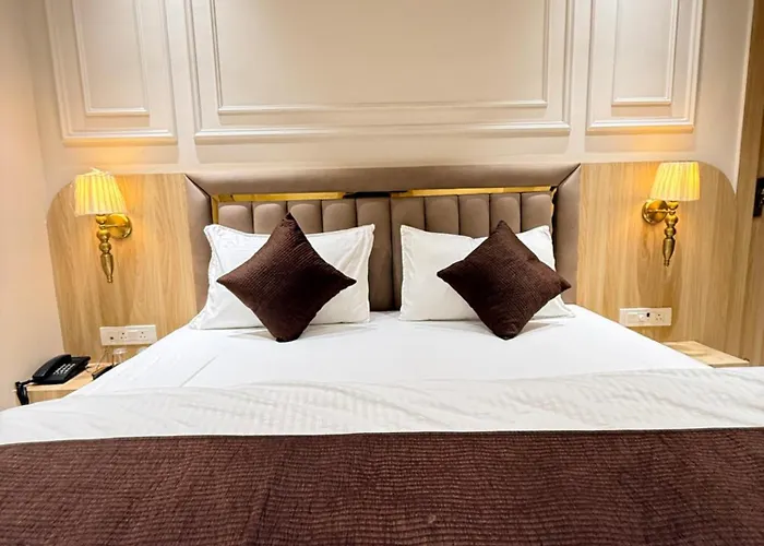 Hotel Rk Residency