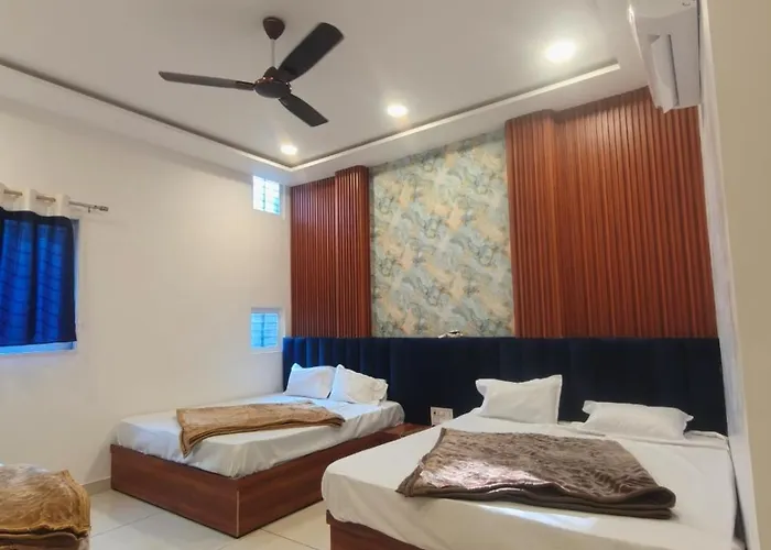 Hotel Ellora